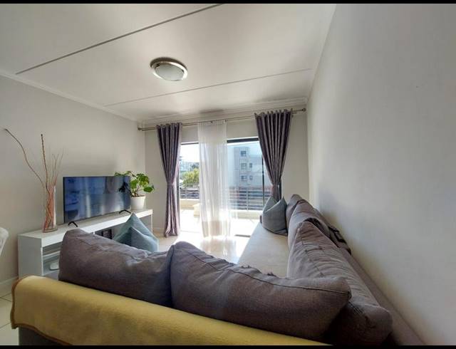 2 BEDROOM PROPERTY TO RENT IN FOURWAYS